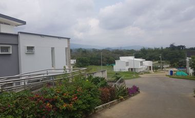 VENTA DE LOTE CONCOMINIO GAUDI-PANCE