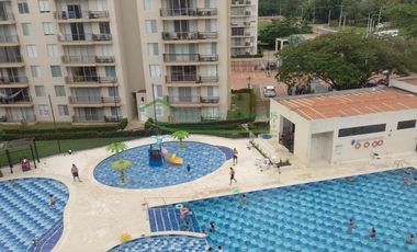 Arrendamos apartamento en el condominio Manaca