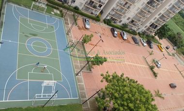 Arrendamos apartamento en el condominio Manaca
