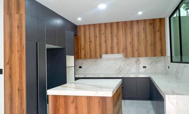 CASA EN VENTA EN URBANIZACION VALLE BOMBOLI