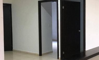 Renta de bonita casa en Cumbres Elite sector Villas