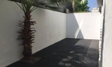 Renta de bonita casa en Cumbres Elite sector Villas