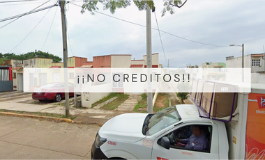 CASA EN AV. LAS OLAS, COSOLEACAQUE, VERACRUZ. ¡NO CREDITOS!