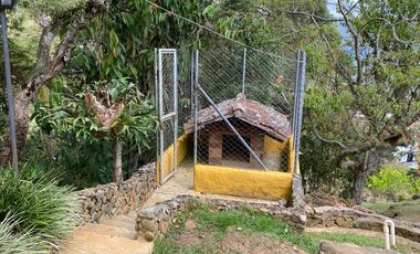 Venta hermosa Casa Finca, Altos de Villa Roca, Copacabana Antioquia.