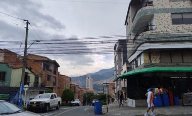 Edificio en Venta Dos Locales Comerciales. Cabañitas Bello Antioquia