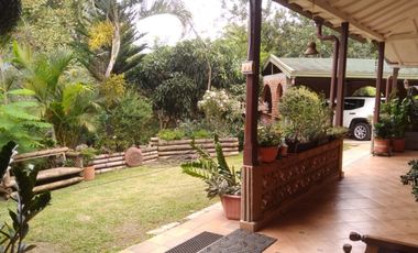 Venta hermosa Casa Finca, La misericordia, Copacabana Antioquia.