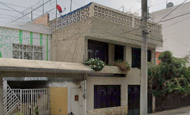 Casa 🏡 de oportunidad Poniente 54 no.3383, Obrero Popular, Ciudad de México, CDMX, México   💵