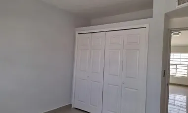RENTA DE CASA EN CERRADA TRENTO