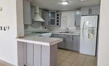 RENTA DE CASA EN CERRADA TRENTO