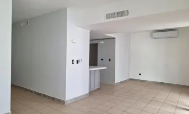 RENTA DE CASA EN CERRADA TRENTO