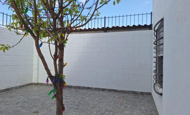 RENTA DE CASA EN CERRADA TRENTO