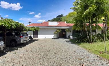 Venta hermosa casa finca, Verede La Veta, Copacabana Antioquia.