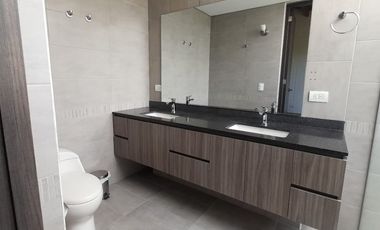 Venta hermosa casa finca, Verede La Veta, Copacabana Antioquia.