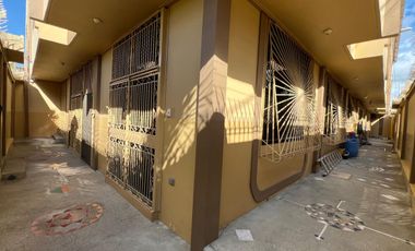 casa rentera de venta en manta diagonal al coral Y/T