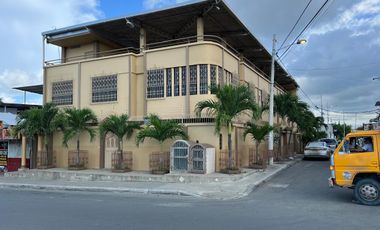 casa rentera de venta en manta diagonal al coral Y/T