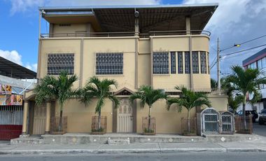 casa rentera de venta en manta diagonal al coral Y/T