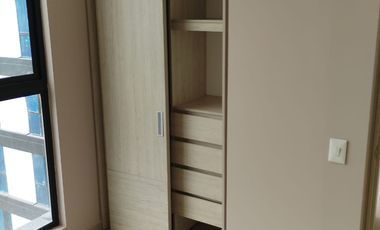 APTO 2001 TR 1 CITY CENTER