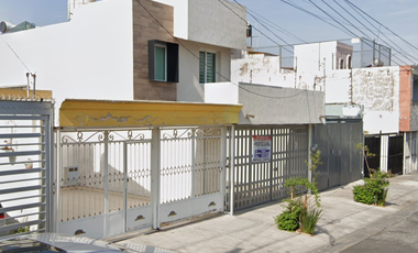 VENTA DE CASA EN GUADALAJARA COLONIA CIRCUNVALACION OBLATOS