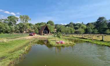 GRAN CABAÑA EN VENTA, CON LAGO PROPIO...