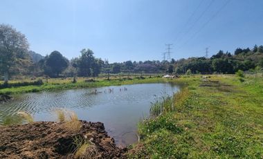 GRAN CABAÑA EN VENTA, CON LAGO PROPIO...