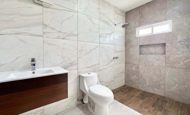 Venta de casa en col. El Manantial, Boca del Río, Ver.