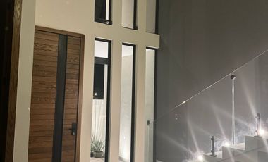 CASA FRENTE ÁREA VERDE en venta MAYORCA