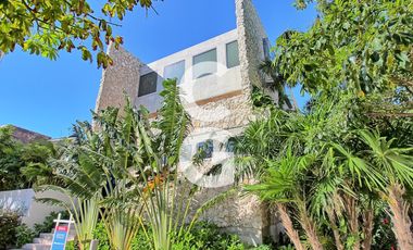 Casa en Venta en Cancun en Residencial Laguna Puerto Cancun con Roof Top