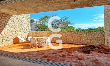 Casa en Venta en Cancun en Residencial Laguna Puerto Cancun con Roof Top