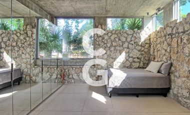 Casa en Venta en Cancun en Residencial Laguna Puerto Cancun con Roof Top