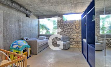 Casa en Venta en Cancun en Residencial Laguna Puerto Cancun con Roof Top