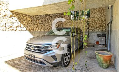 Casa en Venta en Cancun en Residencial Laguna Puerto Cancun con Roof Top