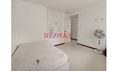 Alquiler De Departamento Amoblado En Exclusivo Condominio // ID: 1133356