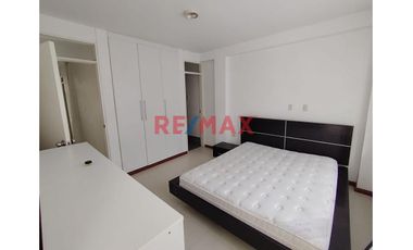 Alquiler De Departamento Amoblado En Exclusivo Condominio // ID: 1133356