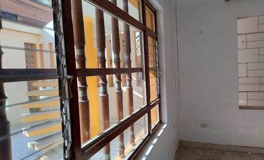 AMPLIA CASA EN URB. LA NORIA-TRUJILLO