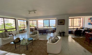 Venta de lindo departamento en el Balnerario Ancón