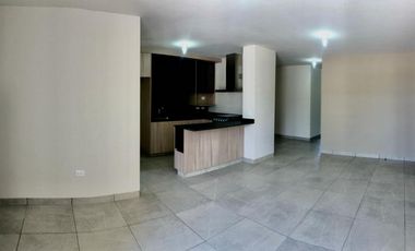 Rento Duplex en PB con patio y amenidades en Acento Residencial, Zakia, Qro. 12,000