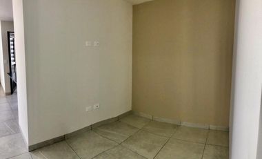 Rento Duplex en PB con patio y amenidades en Acento Residencial, Zakia, Qro. 12,000