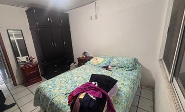 CASA EN VENTA EN ARBOLEDAS DEL SUR