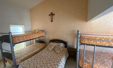 CASA EN LOMAS DE COCOYOC CON TODOS LOS SERVICIOS
