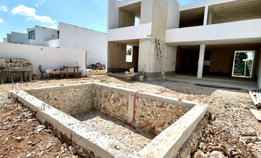 Casa en venta equipada con recamara en planta baja y alberca privada