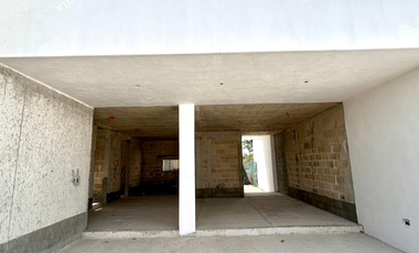 Casa en venta equipada con recamara en planta baja y alberca privada