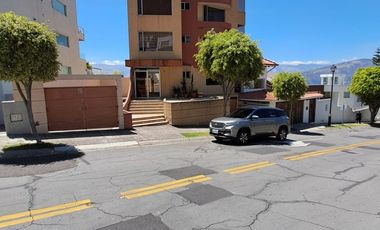 VENDO DEPARTAMENTO DÚPLEX MIRAVALLE CUMBAYÁ ‼️Bajo de Precio‼️