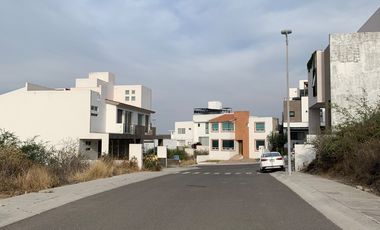 CASA EN VENTA, FRACC. ZIBATA, PRIVADA AGAVE