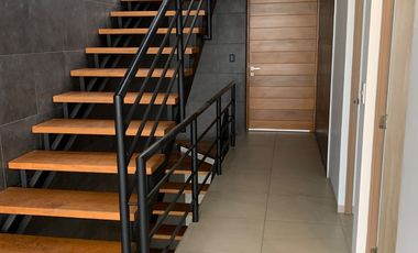 CASA EN VENTA, FRACC. ZIBATA, PRIVADA AGAVE