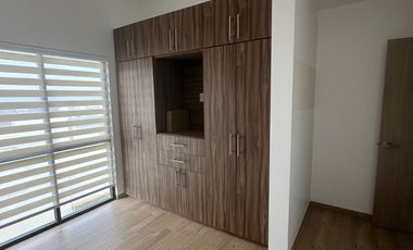 CASA EN VENTA, FRACC. ZIBATA, PRIVADA AGAVE