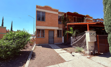 Casa en Renta, Fracc. Arboledas Cd Bajío