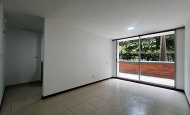 Apartamento en arriendo en Cumbres, Envigado, Antioquia