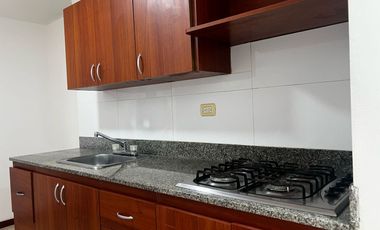 Apartamento en arriendo en Cumbres, Envigado, Antioquia