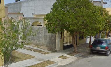 Casa en Remate Bancario en C. 11, Mirasierra, Saltillo, Coah. (65% debajo de su valor comercial, solo recursos propios)