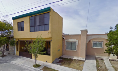 Casa en Remate Bancario en C. 11, Mirasierra, Saltillo, Coah. (65% debajo de su valor comercial, solo recursos propios)